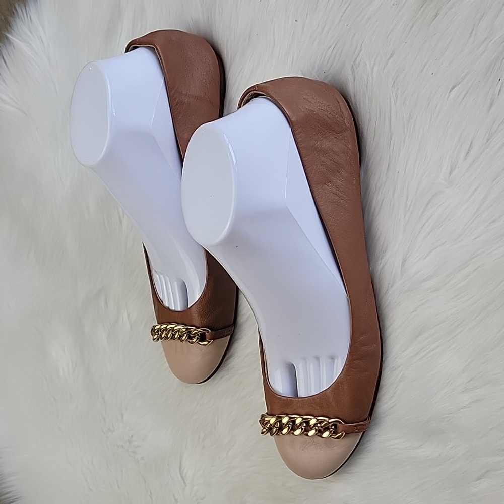 J.CREW Two Tone Leather Cap Toe Gold Chain Accent Preppy Old Money Ballet Flat 9 - Picture 4 of 14